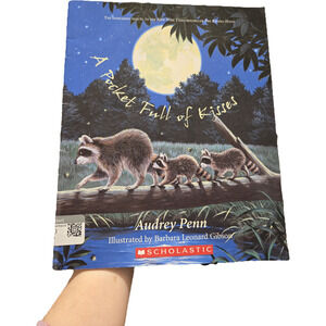 A Pocket Full of Kisses by Audrey Penn First Scholastic Printing 2004